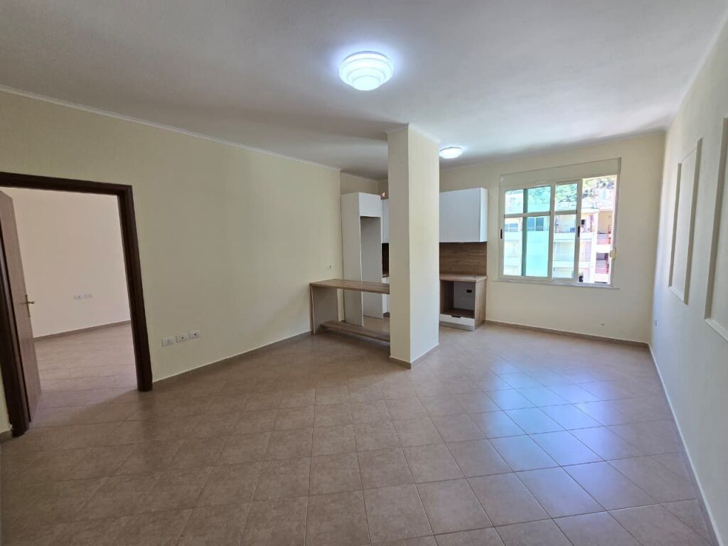 Appartamento 1+1 in vendita a Shkëmbi i Kavajës, Durazzo, 63 m². Foto 3 di 3
