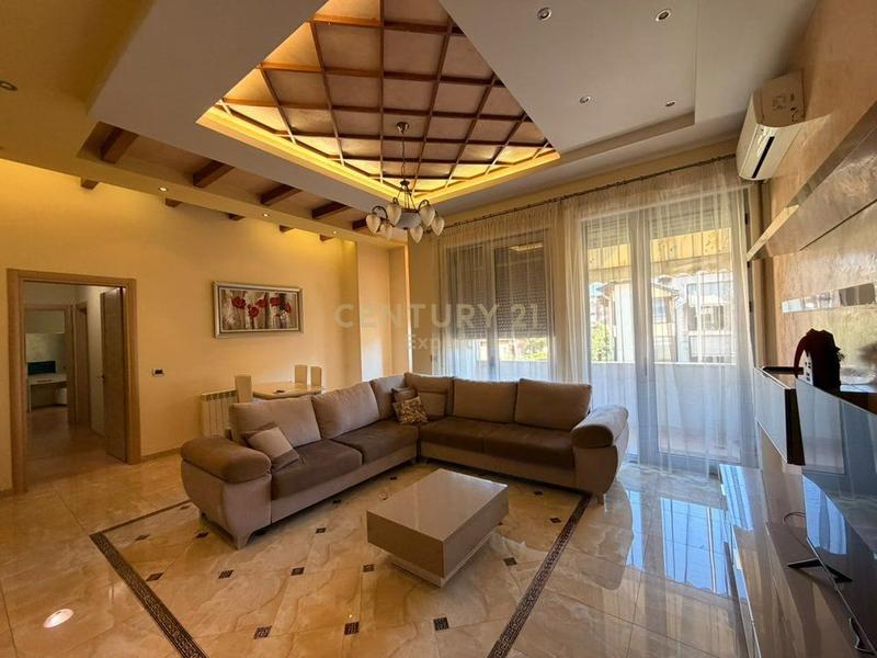 Appartamento 2+1 in affitto a Pazari i Ri, Tirana, 125 m²