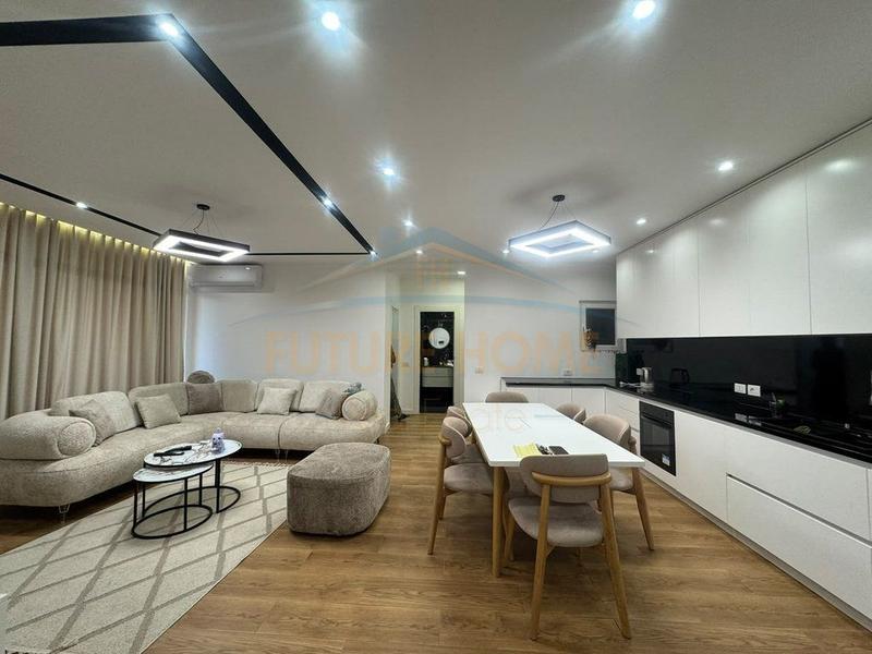 Apartament 2+1 në shitje në Rruga Jordan Misja, Tiranë, 122 m². Foto 2 nga 8