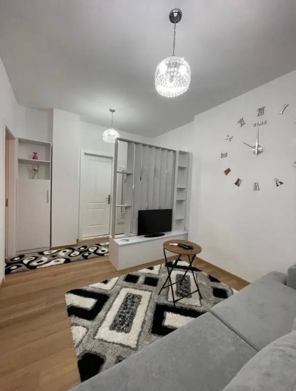 Apartament 1+1 në shitje në Rruga Teodor Keko, Tiranë, 60 m². Foto 1 nga 8