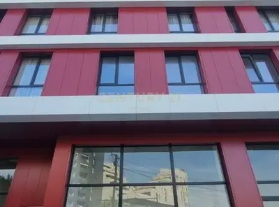 Apartament 2+1 me qera në Spitali QSUT, Tiranë, 96 m². Foto 1 nga 7