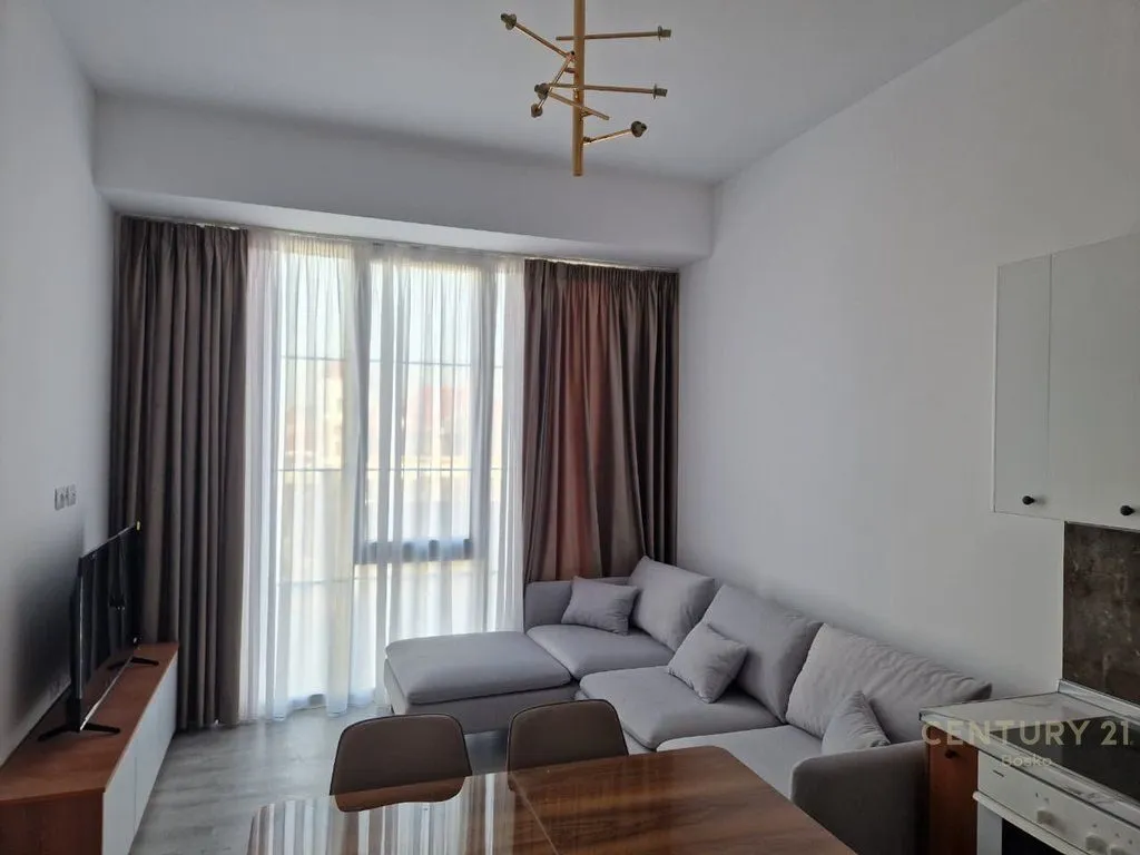 Appartamento 1+1 in affitto a Laprakë, Tirana, 65 m². Foto 1 di 6