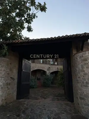 Villa in vendita a Ndroq, Tirana, 400 m². Foto 7 di 12