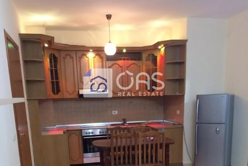 Apartament 3+1 me qera në Bulevardi i Ri, Tiranë, 120 m²