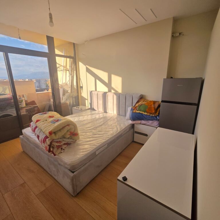 Apartament 2+1 me qera në Globe, Tiranë, 90 m². Foto 3 nga 3