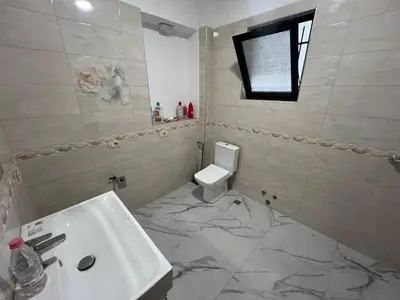 Ufficio in affitto a Pazari i Ri, Tirana, 125 m². Foto 3 di 6