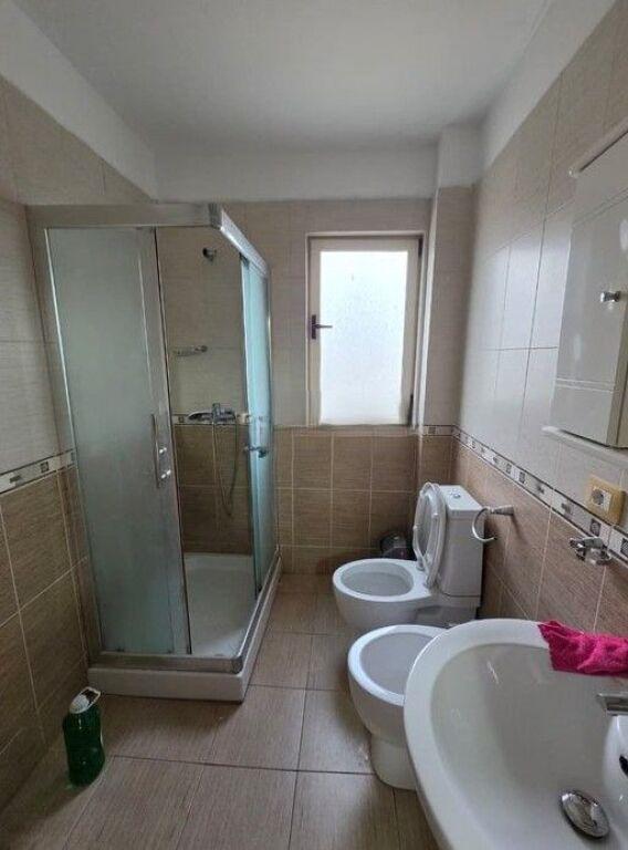 Appartamento 2+1 in affitto a Shkolla 9-vjeçare "Niket Dardani", Tirana, 77 m²