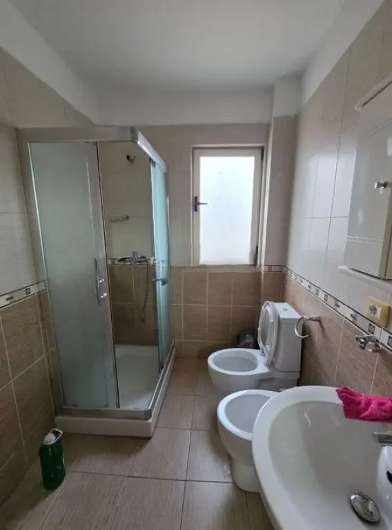 Apartament 2+1 me qera në Tiranë, 77 m²