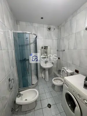 Appartamento 1+1 in affitto a Kodra e Diellit, Tirana, 65 m². Foto 6 di 6
