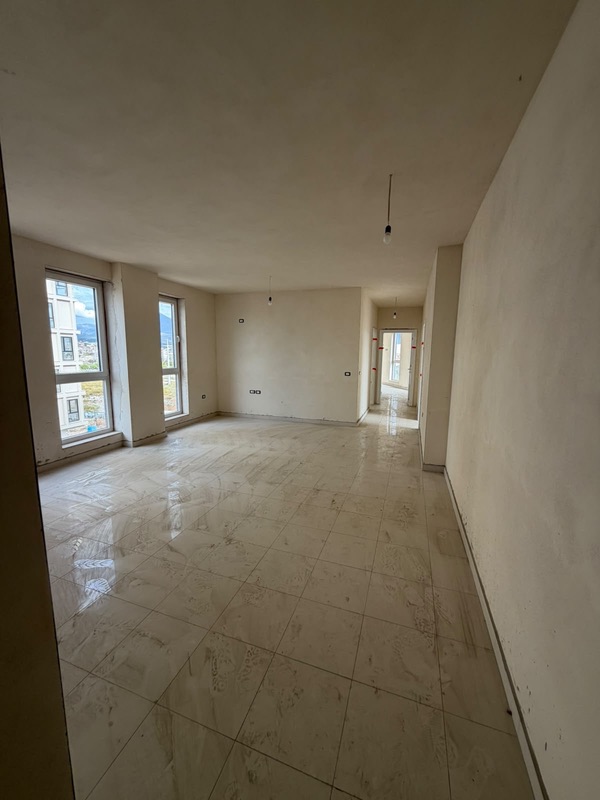 Apartment 3+1 for sale in Bulevardi i Ri, Tirana, 134 m². Photo 4 of 8