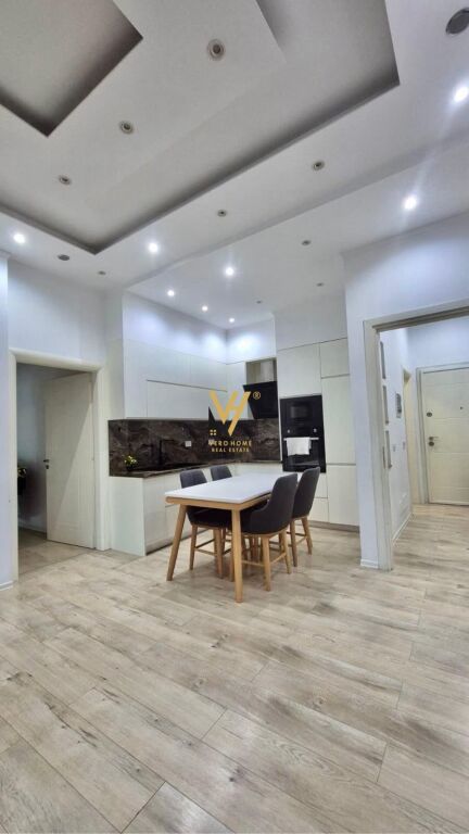 Apartament 2+1 me qera në Rruga Peti, Tiranë, 121 m². Foto 2 nga 3