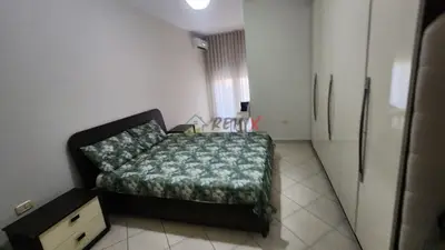 Apartament 2+1 me qera në Rruga Mujo Ulqinaku, Durrës, 110 m². Foto 11 nga 12