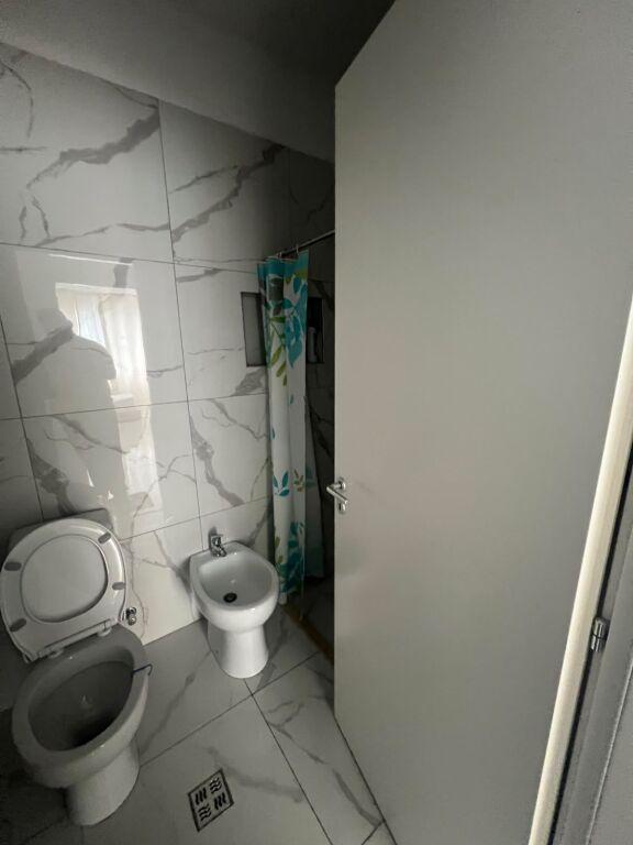 Apartament 2+1 me qera në Kompleksi BUSHGJOKA, Kamëz, 82 m². Foto 7 nga 8