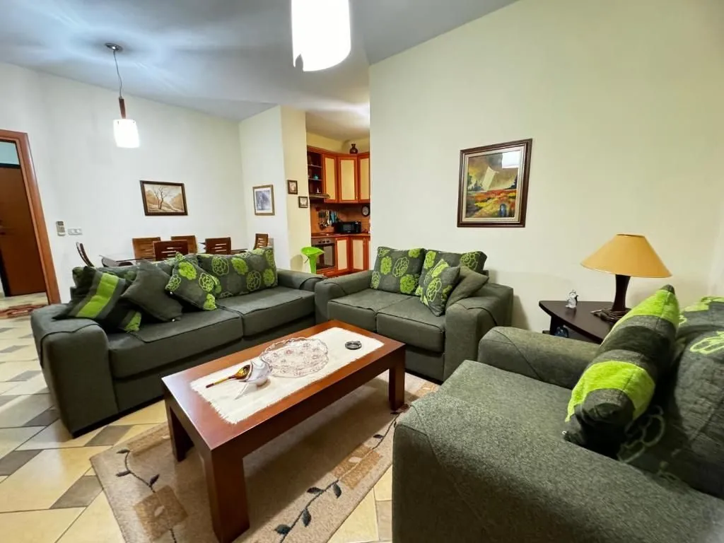 Apartament 2+1 në shitje në 9 Katëshet, Tiranë, 110 m². Foto 1 nga 7