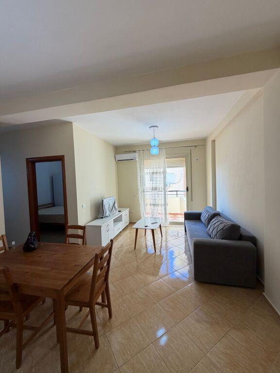 Shtëpi private 1+1 me qera në Vlorë Albania, Tiranë, 78 m². Foto 2 nga 7