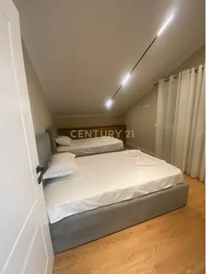 Apartament 3+1 me qera në Kodra e Priftit, Tiranë, 166 m². Foto 5 nga 8