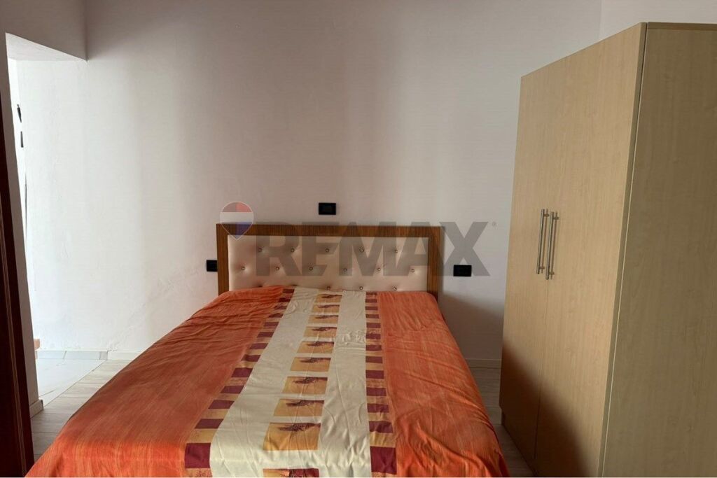 Apartment for rent in Vasil Shanto, Tirana, 65 m². Photo 2 of 3