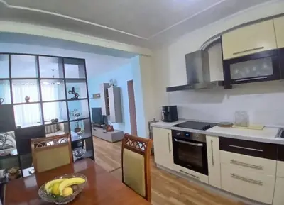 Apartament 1+1 me qera në Rruga e Kosovarëve, Tiranë, 70 m². Foto 5 nga 6
