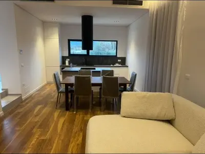 Vilë me qera në Mullet, Tiranë, 220 m². Foto 6 nga 7