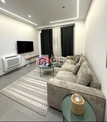 Apartament 1+1 me qera në Rruga e Kavajës, Tiranë, 80 m². Foto 2 nga 8