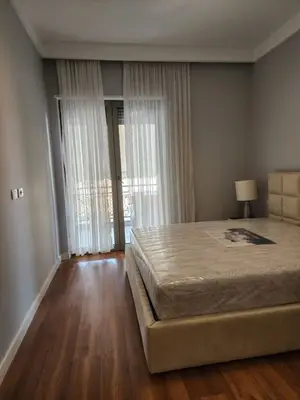 Apartament 1+1 me qera në Rruga e Kavajës, Tiranë, 76 m². Foto 5 nga 6