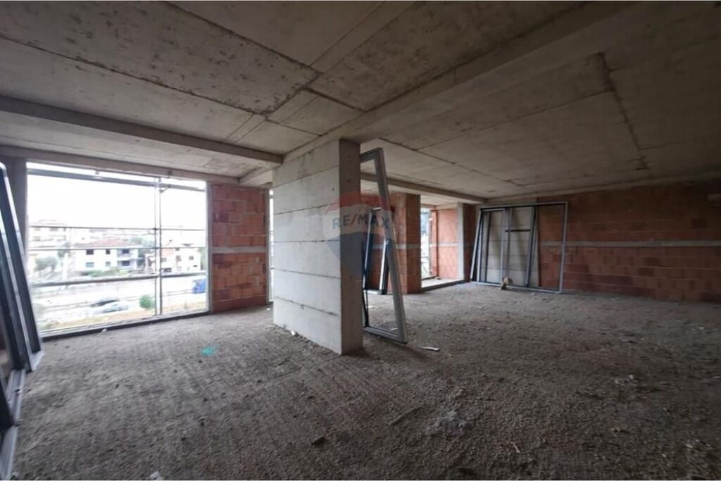 Apartment for sale in Ali Demi, Tirana, 115 m². Photo 1 of 3