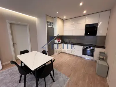Apartament 3+1 me qera në Kompleksi Panorama, Tiranë, 130 m². Foto 6 nga 12