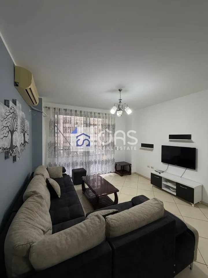 Apartament 2+1 me qera në Astir, Tiranë, 117 m². Foto 1 nga 4