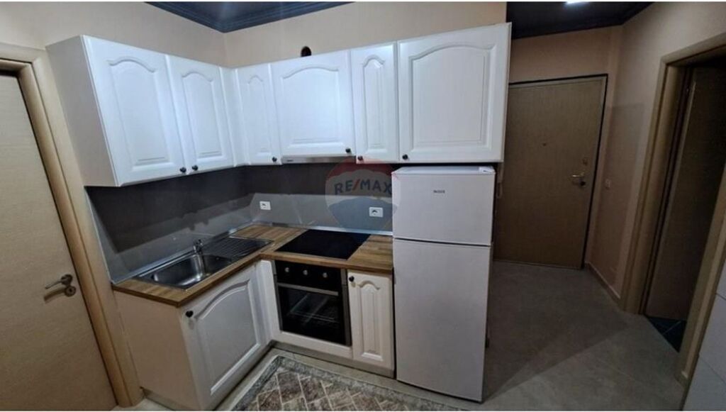 Apartment 2+1 for sale in Rruga Mine Peza, Tirana, 81 m². Photo 3 of 3
