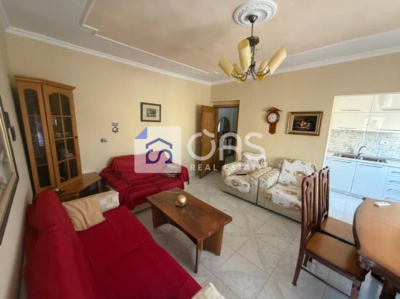 Appartamento 3+1 in affitto a Rruga Fortuzi, Tirana, 110 m²