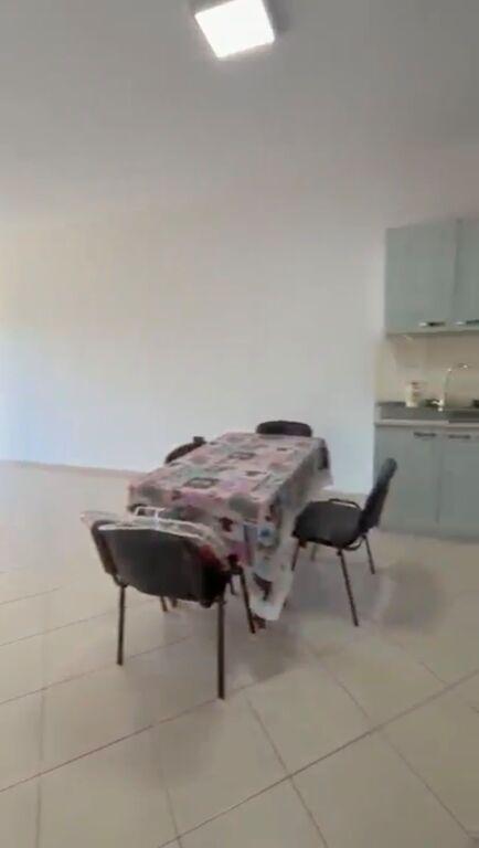 Appartamento 2+1 in affitto ad Astir, Tirana, 112 m²