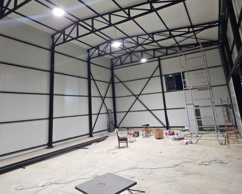 Warehouse for rent in Prush, Tirana, 150 m². Photo 1 of 2