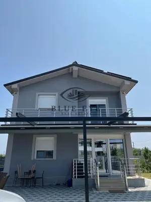 Vilë në shitje në Xhafzotaj, Durrës, 1 000 m². Foto 1 nga 12