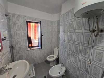 Apartament 1+1 në shitje në Rruga Petro Nini Luarasi, Tiranë, 50 m². Foto 6 nga 6