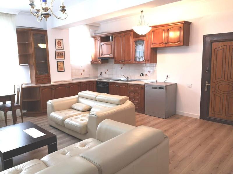 Appartamento 2+1 in affitto a CasaItalia - MegaOutlet, Tirana, 90 m²