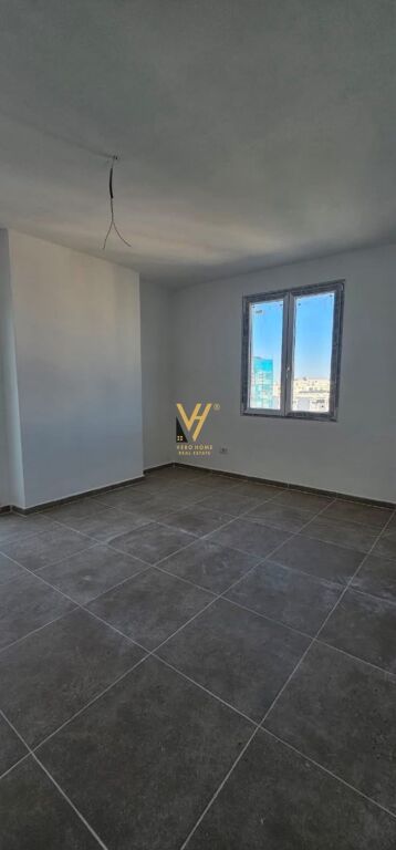 Apartment 2+1 for sale in Golem, 78 m². Photo 1 of 3