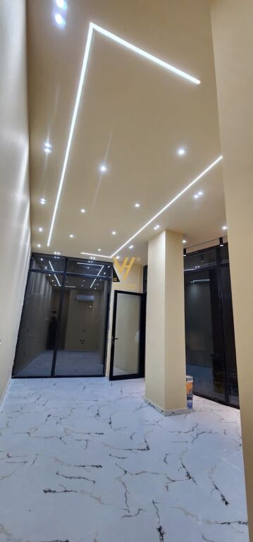 Dyqan me qera në Donika Center, Tiranë, 32 m²