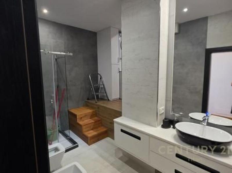 Penthouse në shitje në Stacioni i Trenit Durrës, Durrës, 795 m²