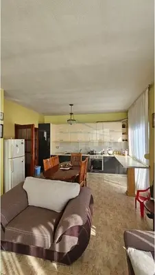 Apartament 3+1 në shitje në Stacioni i Trenit, Durrës, 146 m². Foto 3 nga 9