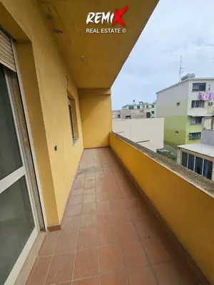 Zyrë në shitje në Rruga Aleksander Goga, Durrës, 505 m². Foto 8 nga 12