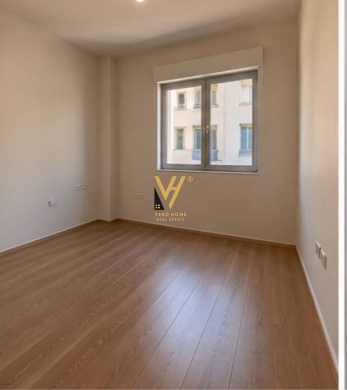 Ambient biznesi me qera në Rruga Muhamet Gjollesha, Tiranë, 60 m². Foto 1 nga 2
