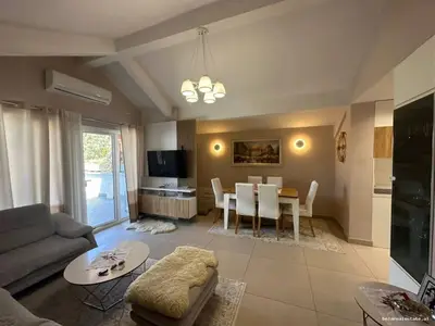 Appartamento 2+1 in affitto a Varri i Bamit, Tirana, 120 m². Foto 8 di 9