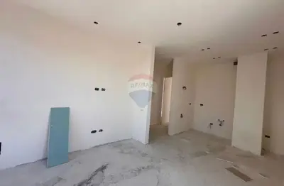 Apartament 2+1 në shitje në Rruga Egnatia, Tiranë, 85 m². Foto 2 nga 5