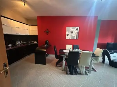 Apartament 2+1 në shitje në Rruga Irfan Tomini, Tiranë, 116 m². Foto 3 nga 5