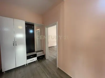 Apartament 3+1 me qera në Sheshi Demokracia, Shkodër, 120 m². Foto 3 nga 8