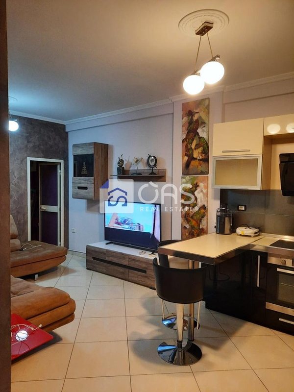 Apartament 2+1 me qera në Kodra e Diellit, Tiranë, 63 m²