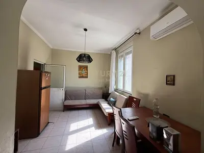 Apartament 3+1 me qera në Ish Blloku, Tiranë, 90 m². Foto 6 nga 6