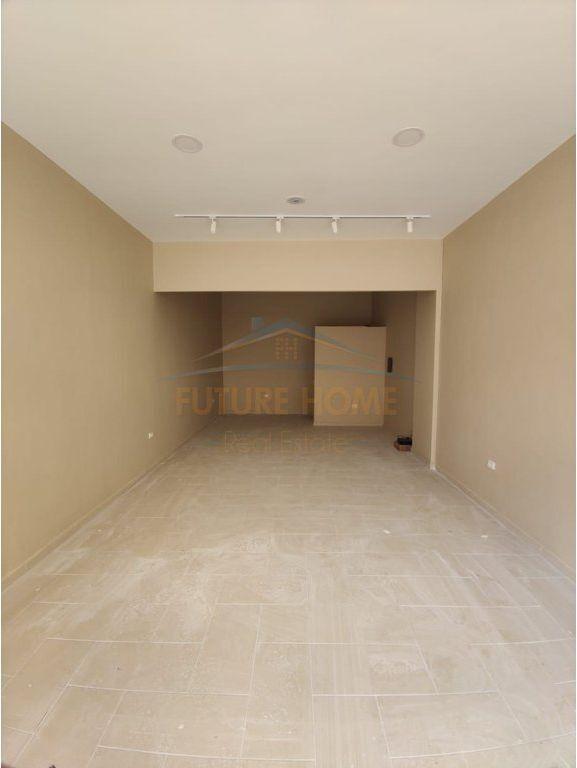 Locale commerciale in affitto a Rruga Aleksander Goga, Durazzo, 55 m²