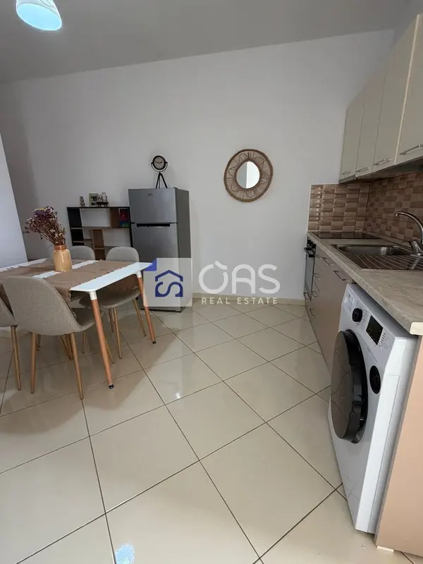 Apartament 1+1 me qera në Rruga Gjuzepina Kosturi, Tiranë, 50 m²