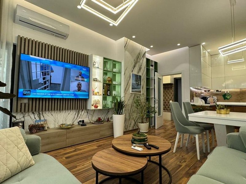Appartamento 1+1 in affitto a Square 21, Tirana, 77 m²